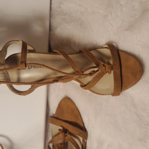 7.5 TAN GLADIATOR STRAPPY HEEL SANDALS! *CALL IT SPRING* - Picture 3 of 6
